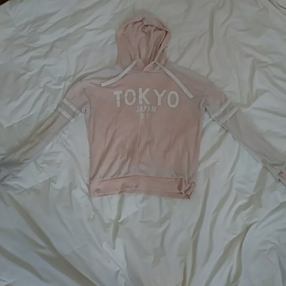 Pink sweater - Picture 1 of 4